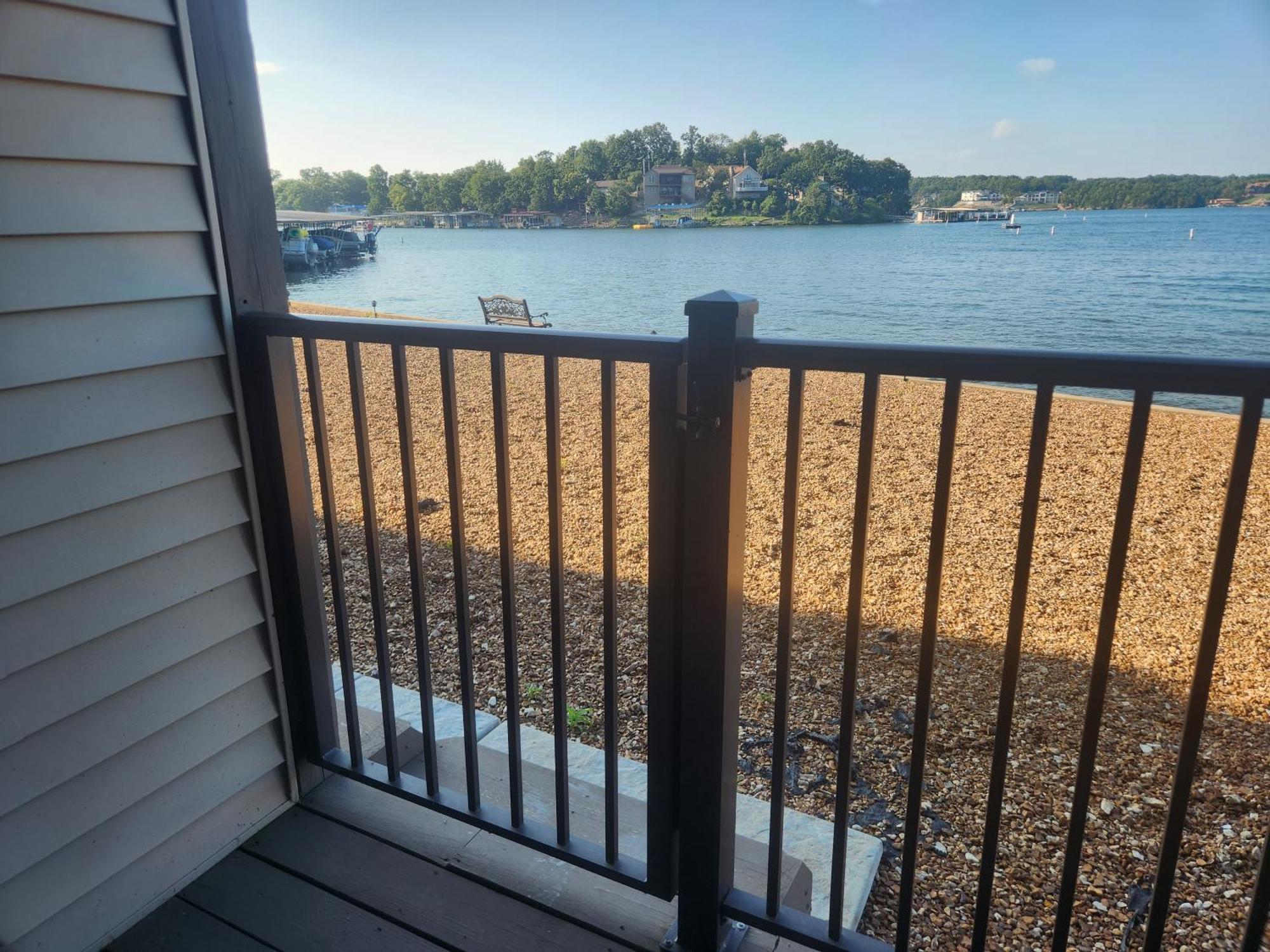 Lakefront Condo With A View Osage Beach Buitenkant foto